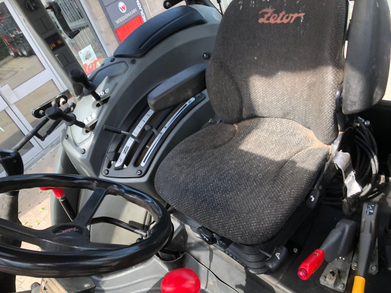 2015 Zetor Proxima with loader, Excellent from 1 owner - Traktors: foto 5 2015 Zetor Proxima with loader, Excellent from 1 owner - Traktors: foto 5