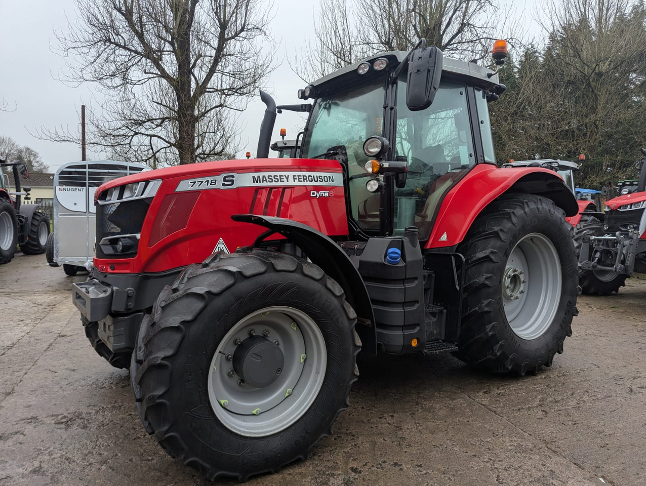 2022 MF 7718S, 1730 Hours, excellent - Traktors: foto 2 2022 MF 7718S, 1730 Hours, excellent - Traktors: foto 2