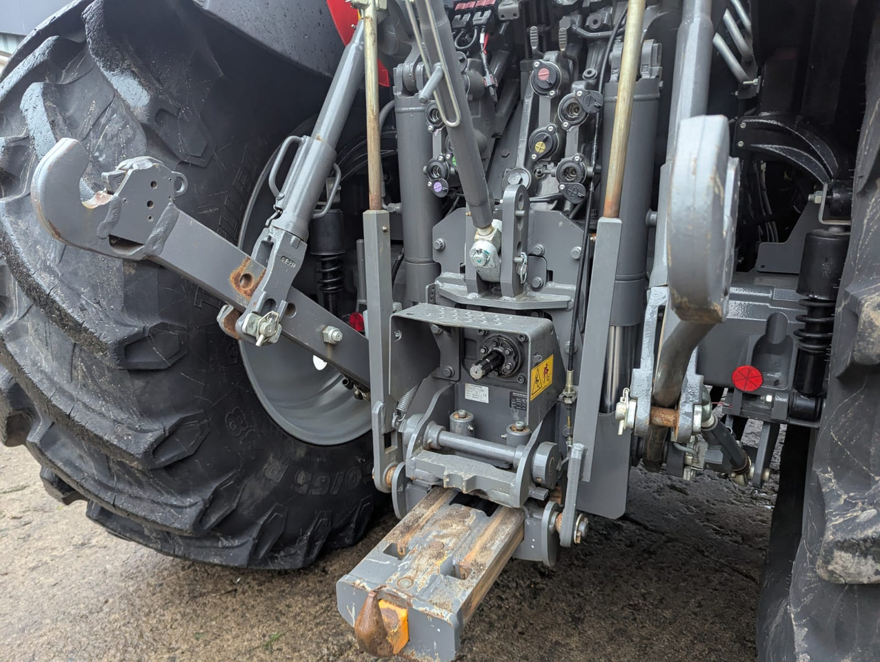 2022 MF 7718S, 1730 Hours, excellent - Traktors: foto 5 2022 MF 7718S, 1730 Hours, excellent - Traktors: foto 5