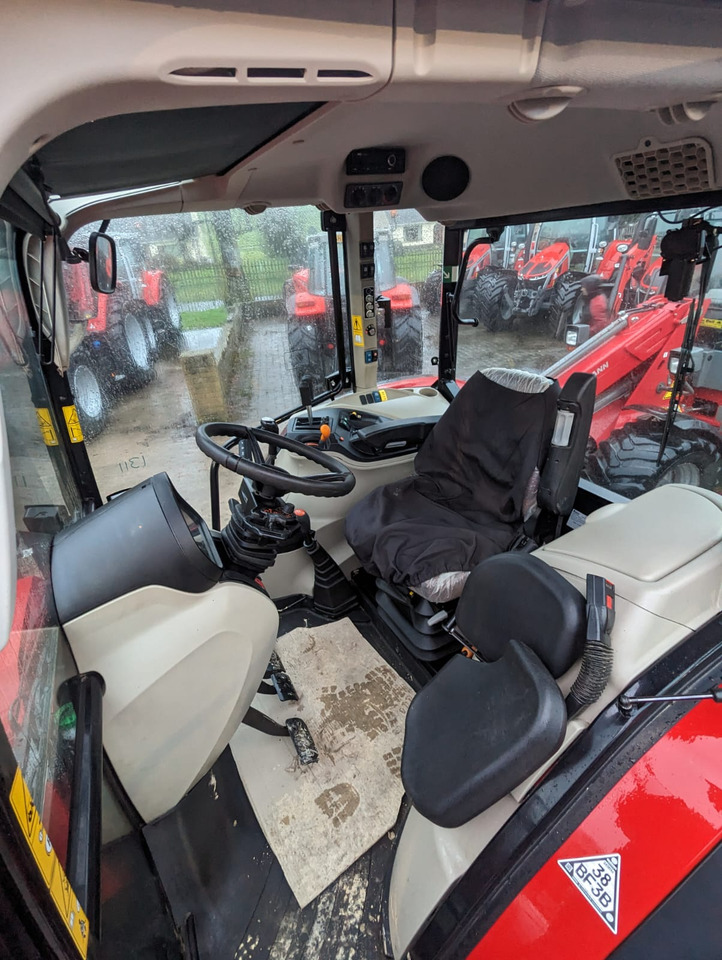 2022 Massey Ferguson 5712M c/w Loader, As New - Traktors: foto 4 2022 Massey Ferguson 5712M c/w Loader, As New - Traktors: foto 4