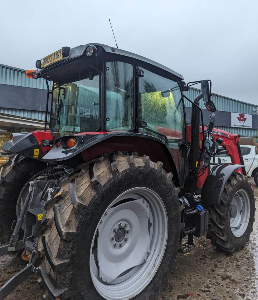 2022 Massey Ferguson 5712M c/w Loader, As New - Traktors: foto 3 2022 Massey Ferguson 5712M c/w Loader, As New - Traktors: foto 3