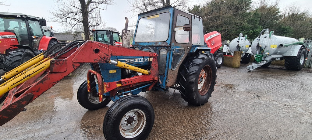 Ford 4600 - Traktors: foto 2 Ford 4600 - Traktors: foto 2