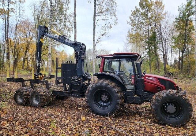 ValtraN123 + Kronos 140 4WDM + Cranab FC8 - Citas iekārtas: foto 5 ValtraN123 + Kronos 140 4WDM + Cranab FC8 - Citas iekārtas: foto 5