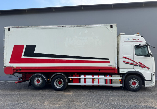 VolvoFH13 500 6x2 Ketjupurku + Rahtikaappi - Citas iekārtas: foto 5 VolvoFH13 500 6x2 Ketjupurku + Rahtikaappi - Citas iekārtas: foto 5
