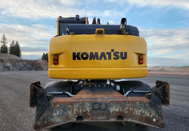 KOMATSU Komatsu PW148-8 Rototilt R6 - Riteņu ekskavators: foto 4 KOMATSU Komatsu PW148-8 Rototilt R6 - Riteņu ekskavators: foto 4