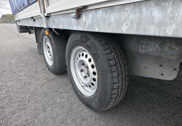 Piekabe ar tentu SarisC3500 Pressukapelli: foto 18