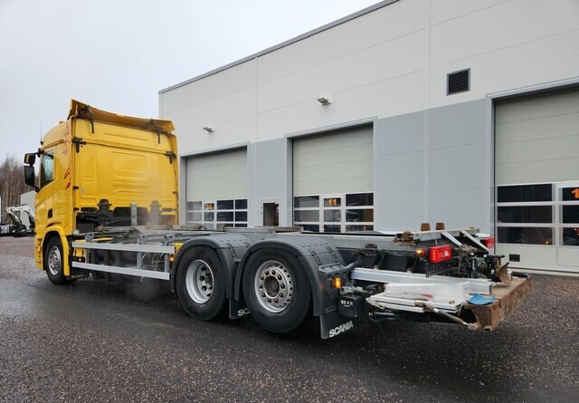 ScaniaR410 CNG / CBG 6x2 - Konteineru vedējs/ Kravas automašīna ar noņemamā virsbūve: foto 3 ScaniaR410 CNG / CBG 6x2 - Konteineru vedējs/ Kravas automašīna ar noņemamā virsbūve: foto 3