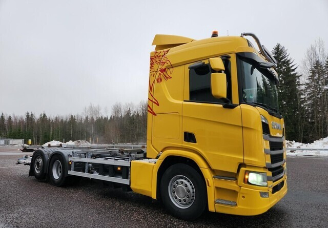 ScaniaR410 CNG / CBG 6x2 - Konteineru vedējs/ Kravas automašīna ar noņemamā virsbūve: foto 5 ScaniaR410 CNG / CBG 6x2 - Konteineru vedējs/ Kravas automašīna ar noņemamā virsbūve: foto 5