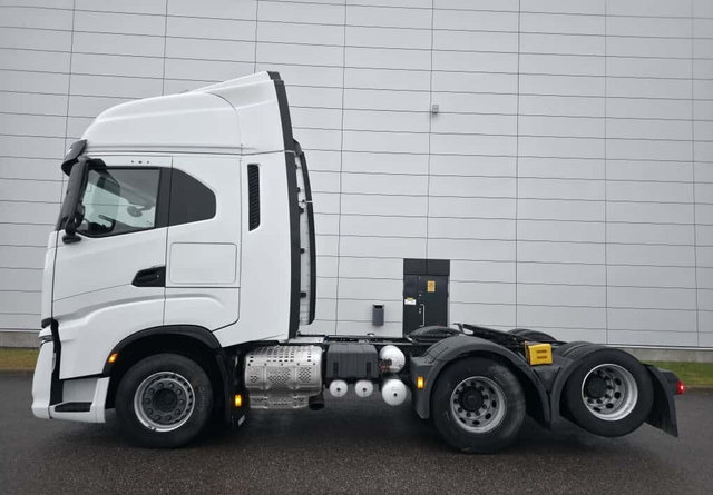 IvecoS-Way 480 6x2 Hieno! - Vilcējs: foto 2 IvecoS-Way 480 6x2 Hieno! - Vilcējs: foto 2