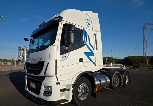 IvecoStralis 460 6x2 LNG/LBG - Vilcējs: foto 1 IvecoStralis 460 6x2 LNG/LBG - Vilcējs: foto 1