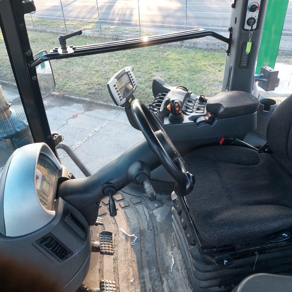 CHALLENGER MT 765E - Traktors: foto 5 CHALLENGER MT 765E - Traktors: foto 5