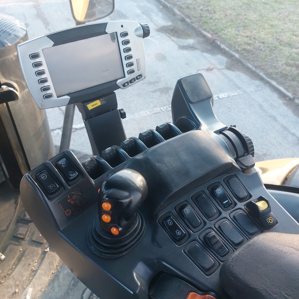 CHALLENGER MT 765E - Traktors: foto 1 CHALLENGER MT 765E - Traktors: foto 1