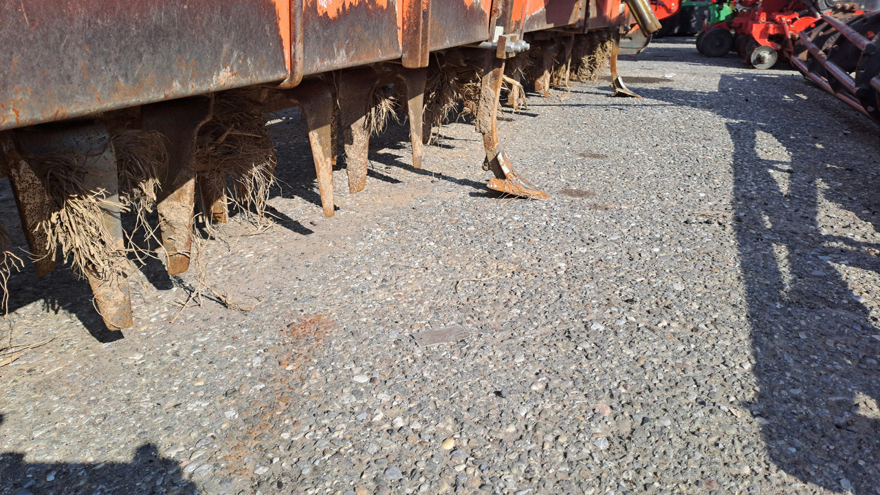 ERPICE ROTANTE MASCHIO AQUILA 6 METRI MOD 6000 * CR - Zemes frēze: foto 3 ERPICE ROTANTE MASCHIO AQUILA 6 METRI MOD 6000 * CR - Zemes frēze: foto 3