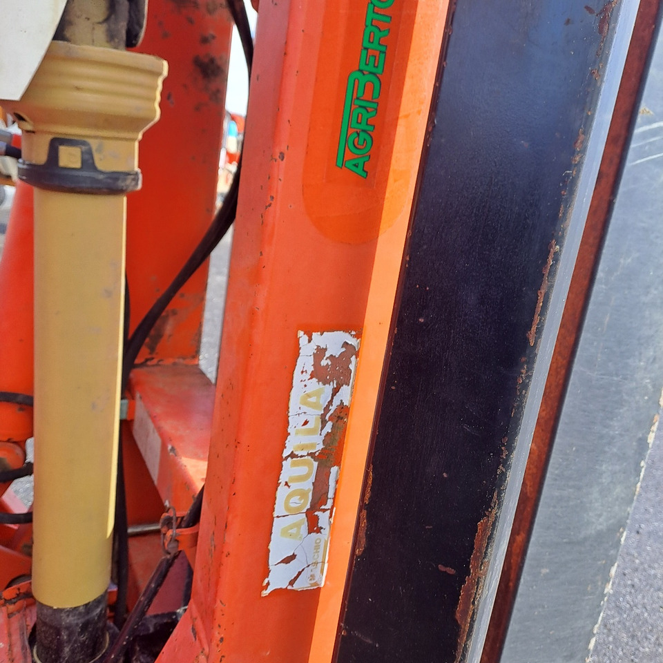 ERPICE ROTANTE PIEGHEVOLE MASCHIO AQUILA 5000 - Zemes frēze: foto 4 ERPICE ROTANTE PIEGHEVOLE MASCHIO AQUILA 5000 - Zemes frēze: foto 4