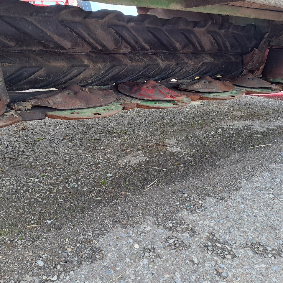 FALCIACONDIZIONATRICE JOHN DEERE 1465 - Pļāvējs: foto 4 FALCIACONDIZIONATRICE JOHN DEERE 1465 - Pļāvējs: foto 4