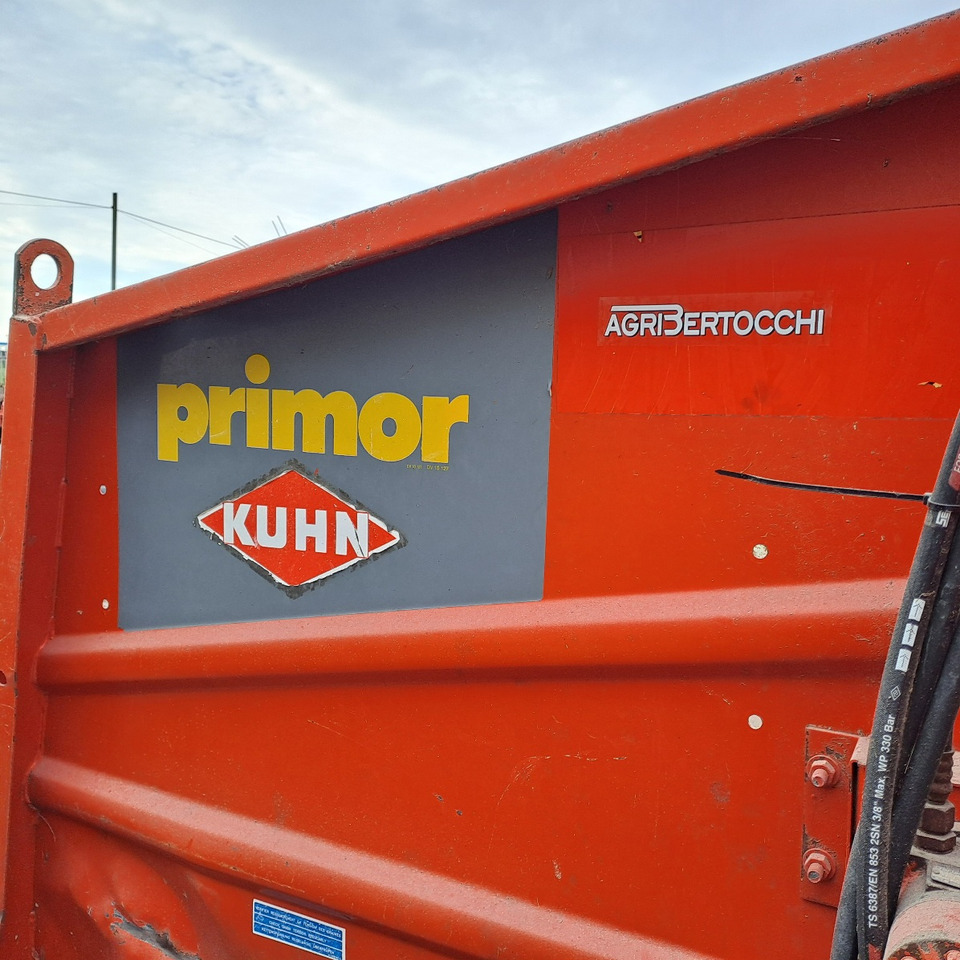 IMPAGLIATRICE KUHN PRIMOR PP - Salmu smalcinātājs: foto 4 IMPAGLIATRICE KUHN PRIMOR PP - Salmu smalcinātājs: foto 4