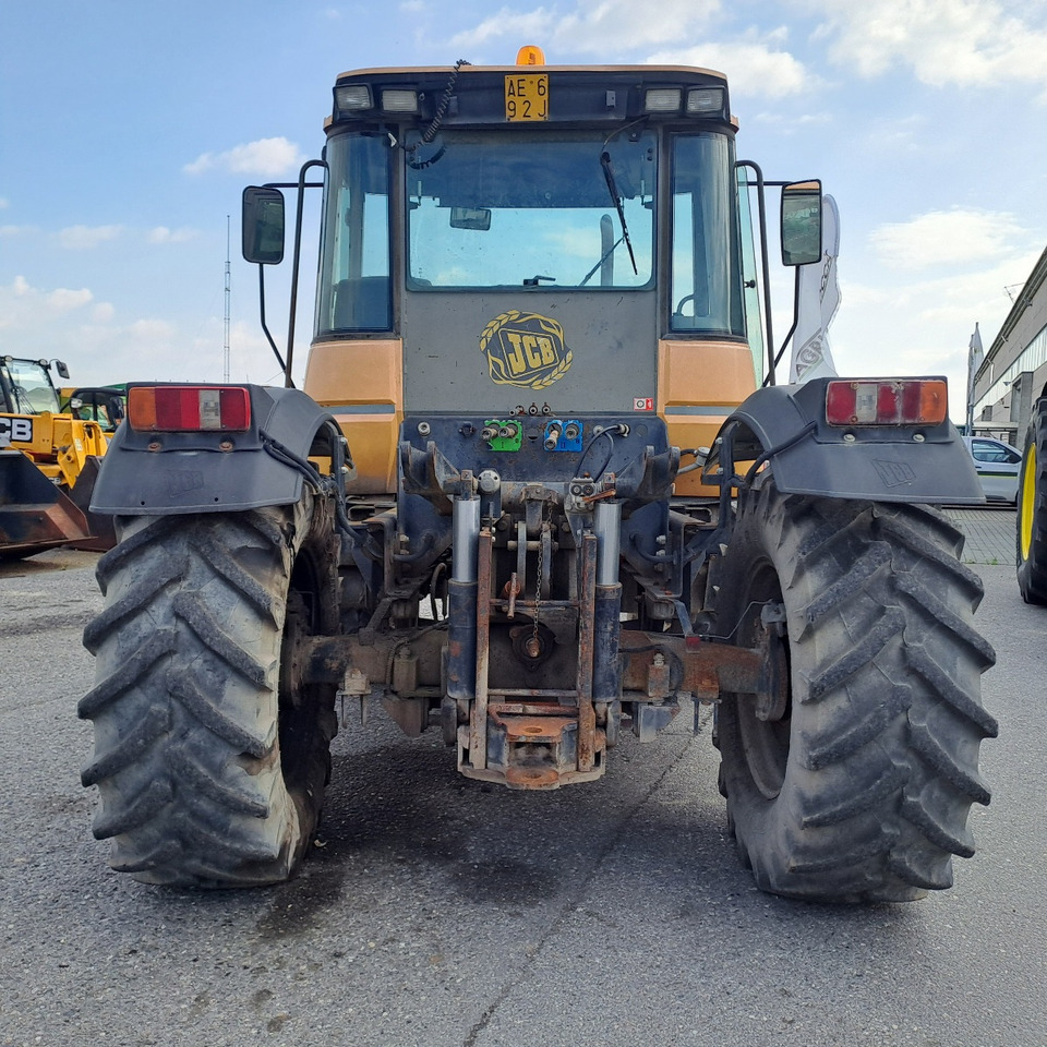 JCB FASTRAC 175 - Traktors: foto 4 JCB FASTRAC 175 - Traktors: foto 4