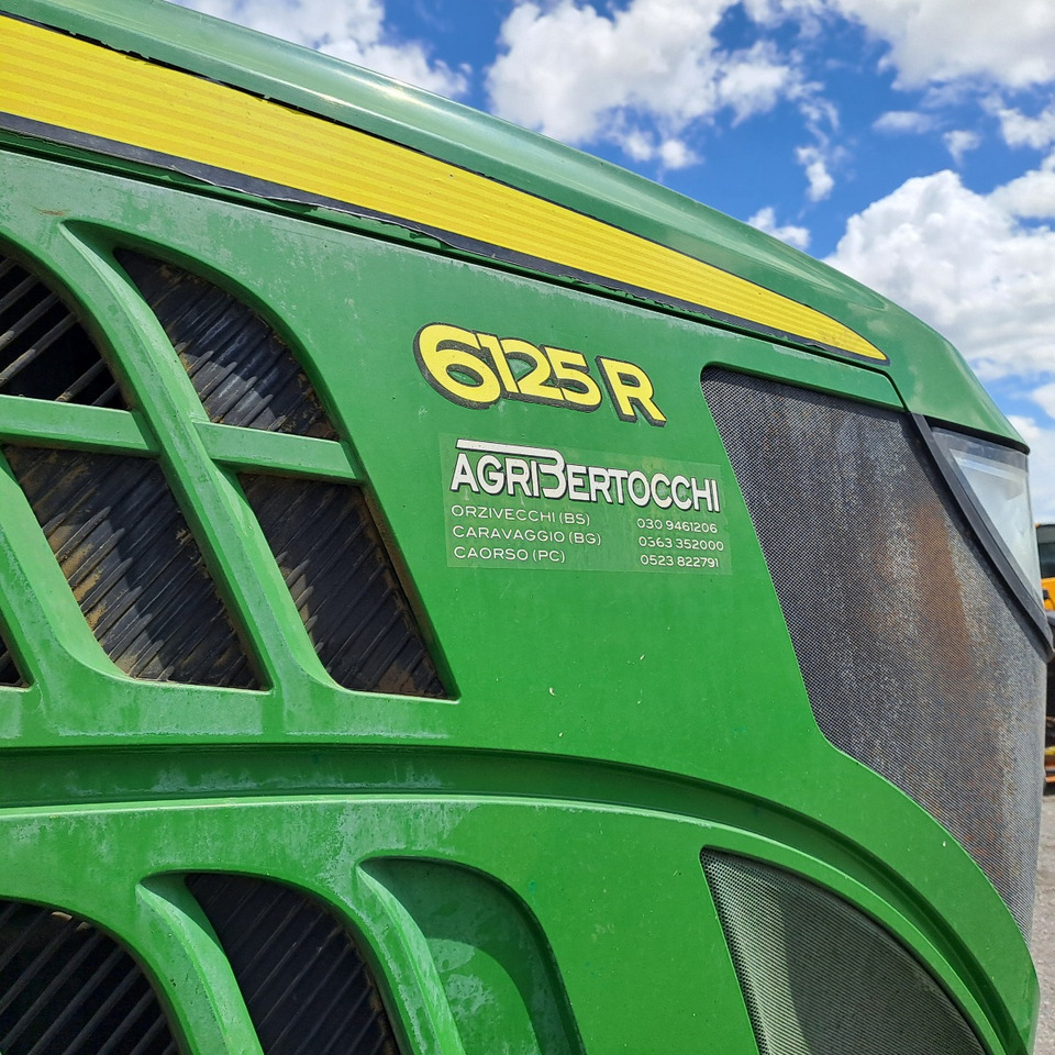 JOHN DEERE 6125R - Traktors: foto 4 JOHN DEERE 6125R - Traktors: foto 4