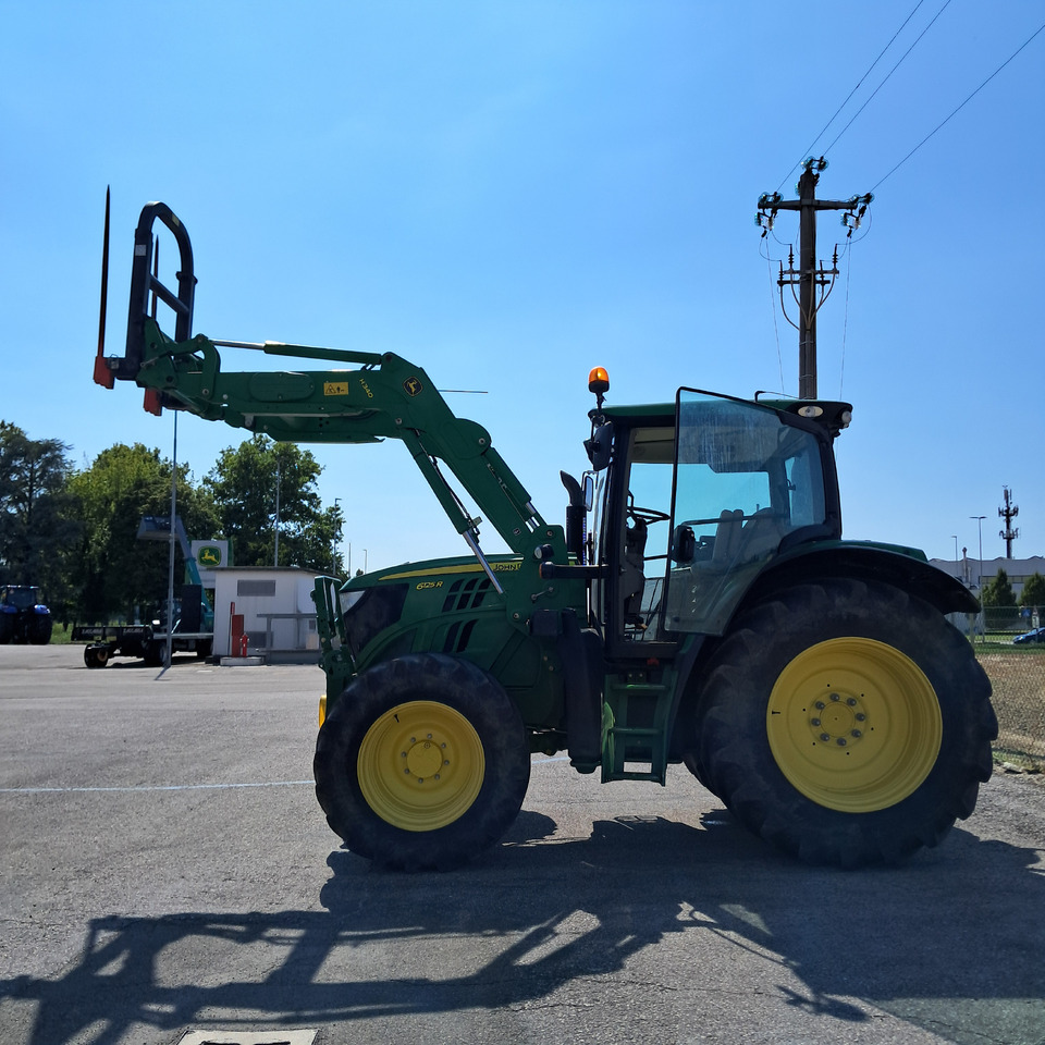 JOHN DEERE 6125R - Traktors: foto 2 JOHN DEERE 6125R - Traktors: foto 2