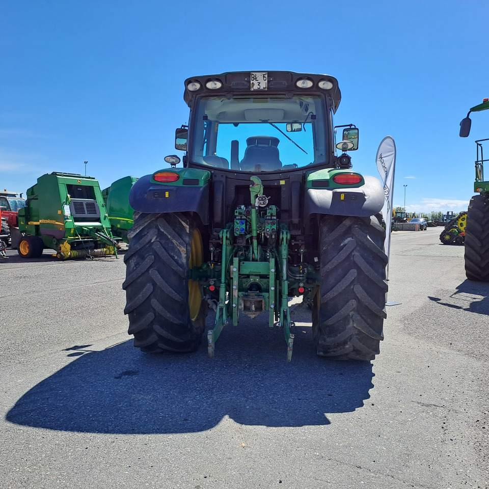 JOHN DEERE 6125R - Traktors: foto 4 JOHN DEERE 6125R - Traktors: foto 4