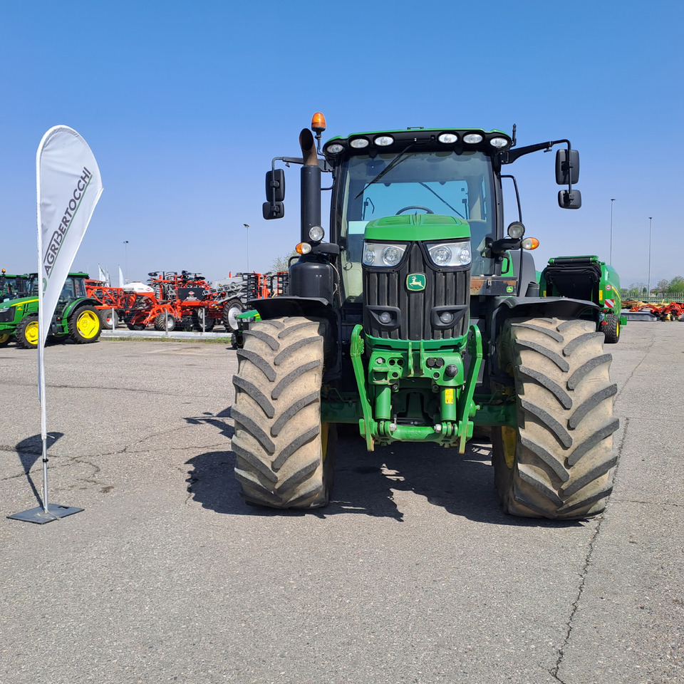 JOHN DEERE 6175R - Traktors: foto 2 JOHN DEERE 6175R - Traktors: foto 2
