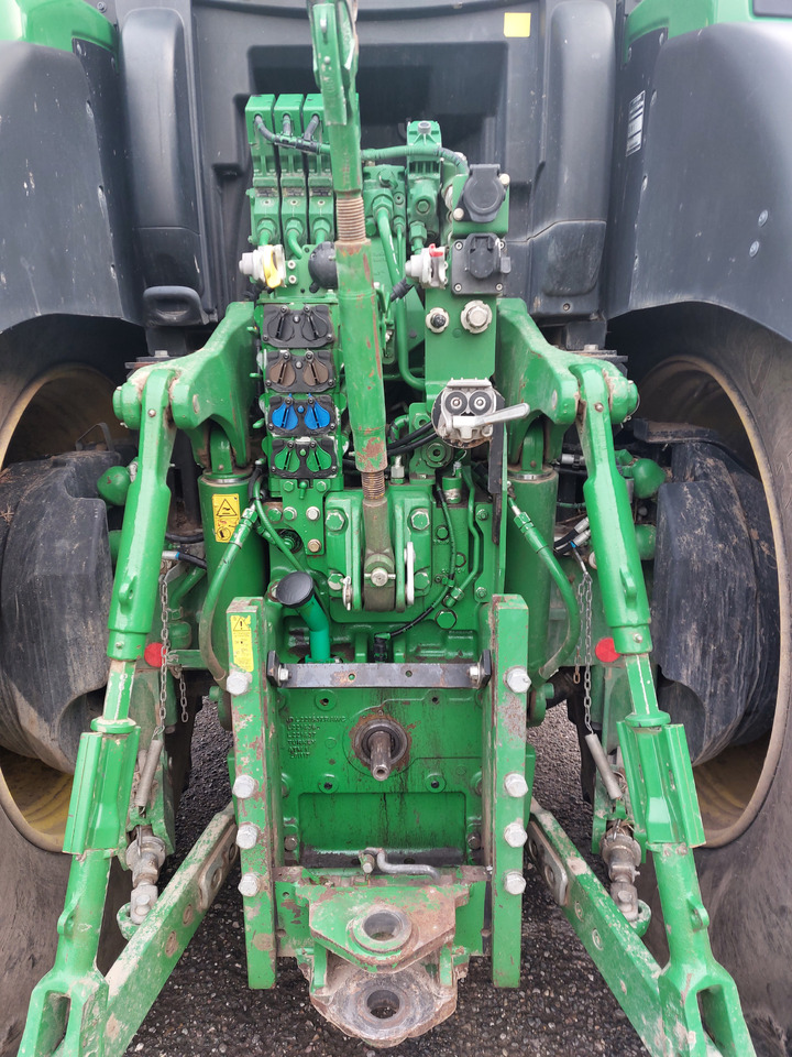 JOHN DEERE 6230R - Traktors: foto 5 JOHN DEERE 6230R - Traktors: foto 5