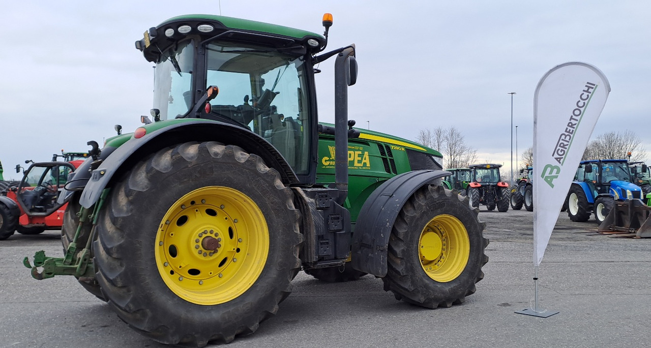 JOHN DEERE 7290R - ASTA AGRIBERTOCCHI - Traktors: foto 1 JOHN DEERE 7290R - ASTA AGRIBERTOCCHI - Traktors: foto 1