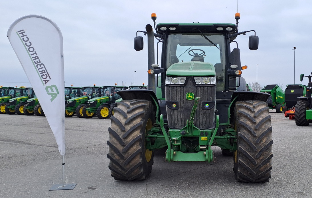 JOHN DEERE 7290R - Traktors: foto 3 JOHN DEERE 7290R - Traktors: foto 3