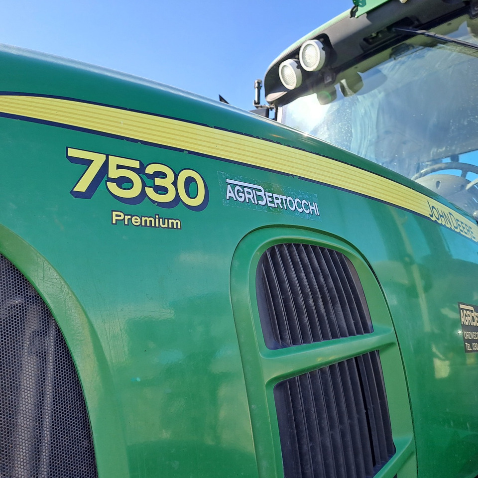 JOHN DEERE 7530 PREMIUM - Traktors: foto 4 JOHN DEERE 7530 PREMIUM - Traktors: foto 4