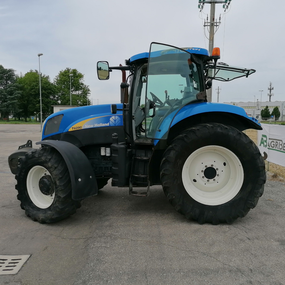 Traktors NEW HOLLAND 6090: foto 6