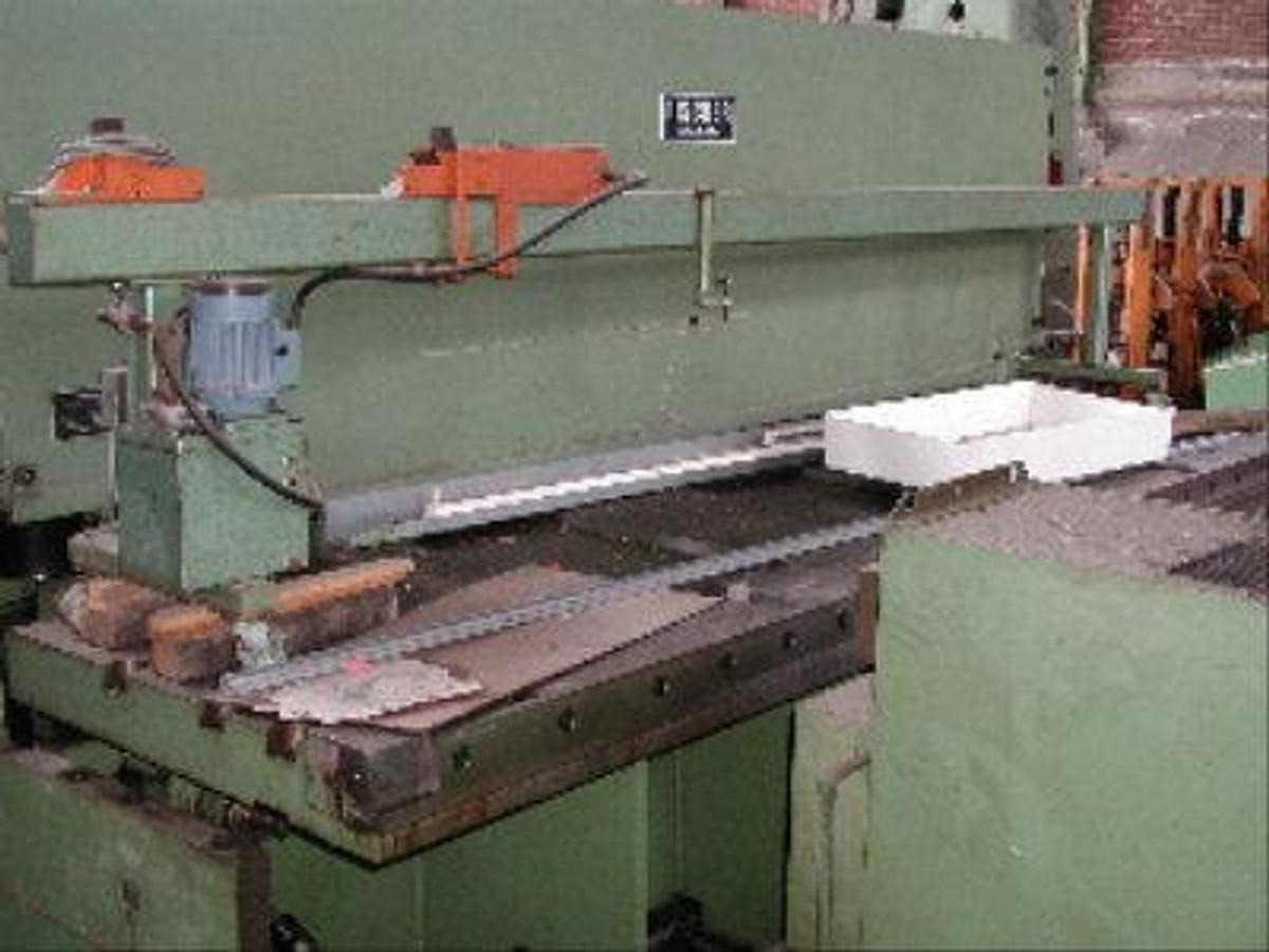 Alu-Fensterrahmenpresse - Darbagalds: foto 1 Alu-Fensterrahmenpresse - Darbagalds: foto 1