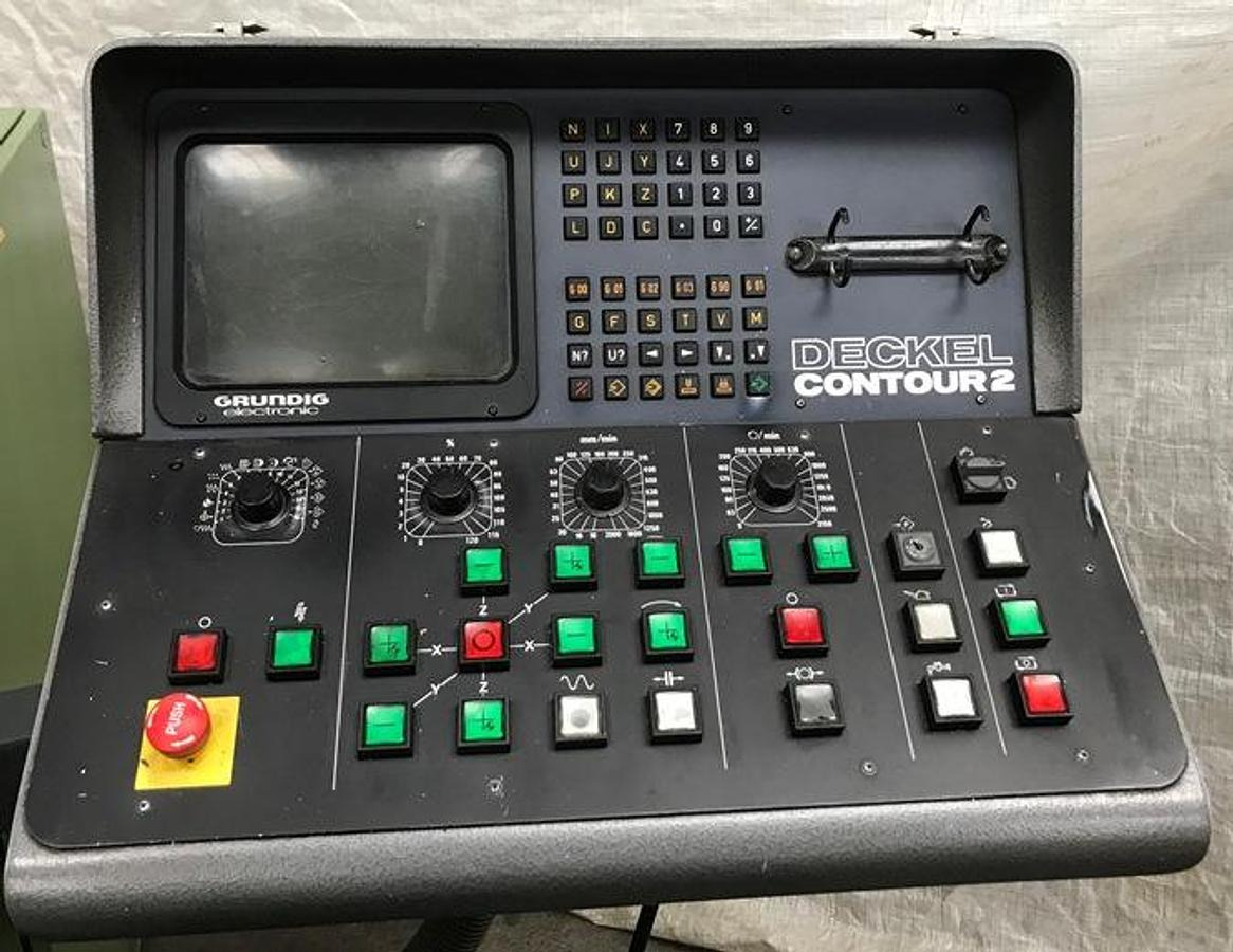 CNC-Fräsmaschine DECKEL - Frēzmašīna: foto 3 CNC-Fräsmaschine DECKEL - Frēzmašīna: foto 3
