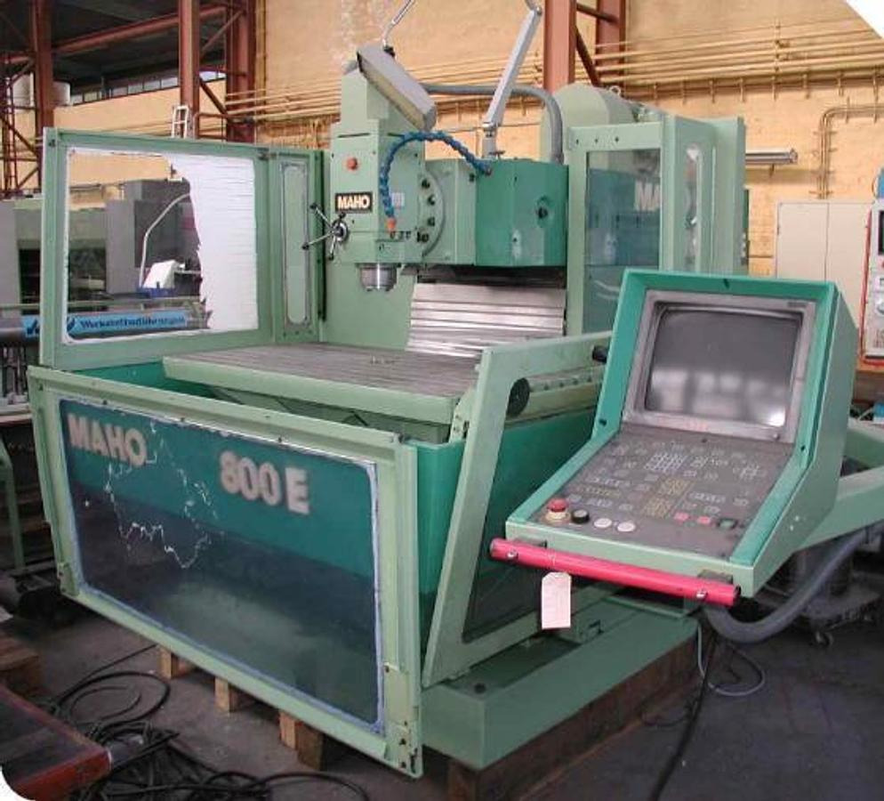 CNC-Fräsmaschine MAHO - Frēzmašīna: foto 1 CNC-Fräsmaschine MAHO - Frēzmašīna: foto 1