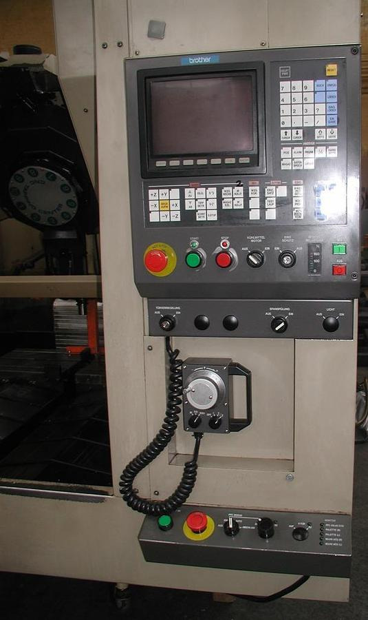 Vertikal-Bearbeitungszentrum BROTHER - CNC apstrādes centrs: foto 3 Vertikal-Bearbeitungszentrum BROTHER - CNC apstrādes centrs: foto 3
