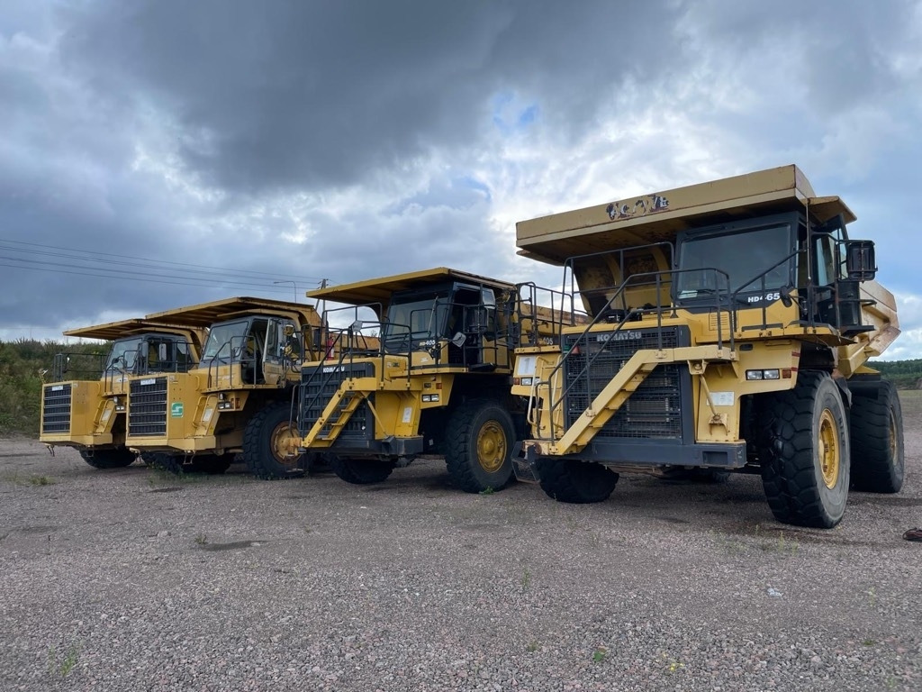 Komatsu HD 465-7E0, HD 405-7, HD 405-6, total 4 pcs - Karjeru pašizgāzējs: foto 1 Komatsu HD 465-7E0, HD 405-7, HD 405-6, total 4 pcs - Karjeru pašizgāzējs: foto 1