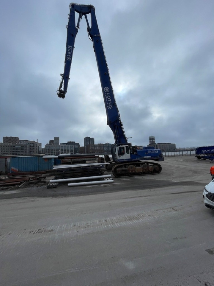 Liebherr R 974 C UHD Demolition 41m, 2 booms - Demontāžas ekskavators: foto 3 Liebherr R 974 C UHD Demolition 41m, 2 booms - Demontāžas ekskavators: foto 3