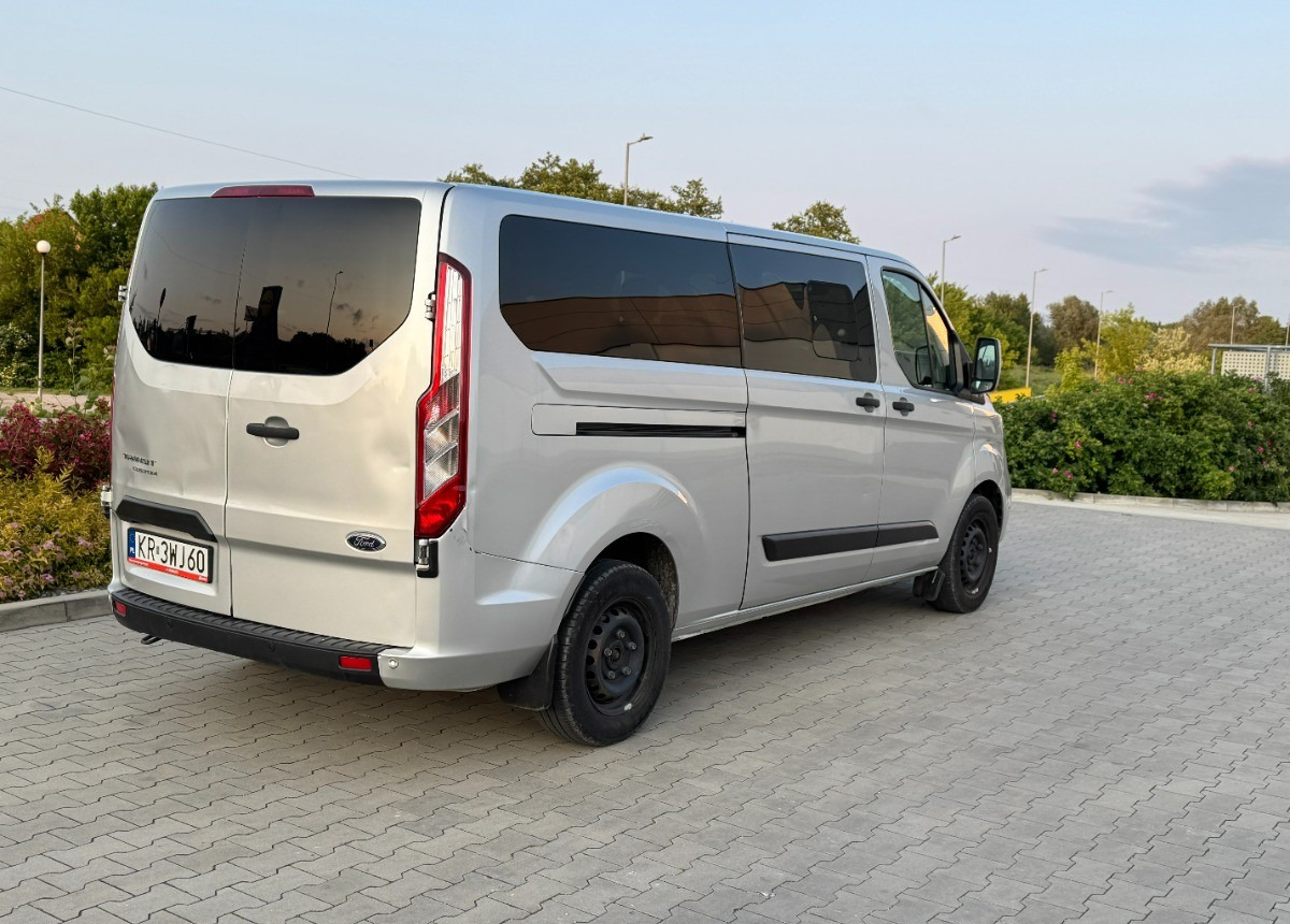 Ford Transit Custom 2.0 170 KM L2 LONG 2021 LED 8 osobowy NAWIEWY miejsc Salon PL - Mikroautobuss, Pasažieru furgons: foto 2 Ford Transit Custom 2.0 170 KM L2 LONG 2021 LED 8 osobowy NAWIEWY miejsc Salon PL - Mikroautobuss, Pasažieru furgons: foto 2