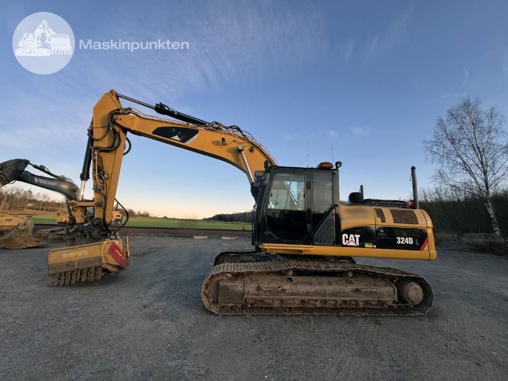 CAT 324 D L - Kāpurķēžu ekskavators: foto 2 CAT 324 D L - Kāpurķēžu ekskavators: foto 2
