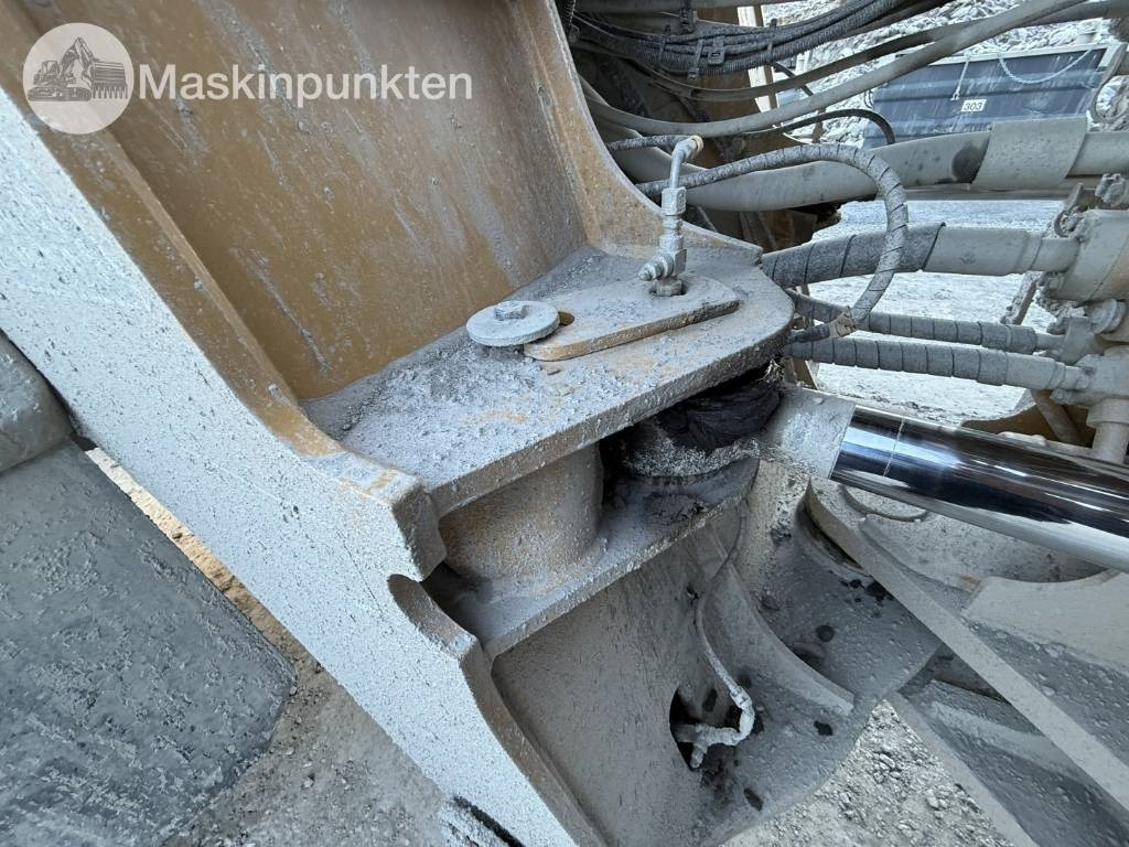 Riteņu iekrāvējs CAT 982 M: foto 36