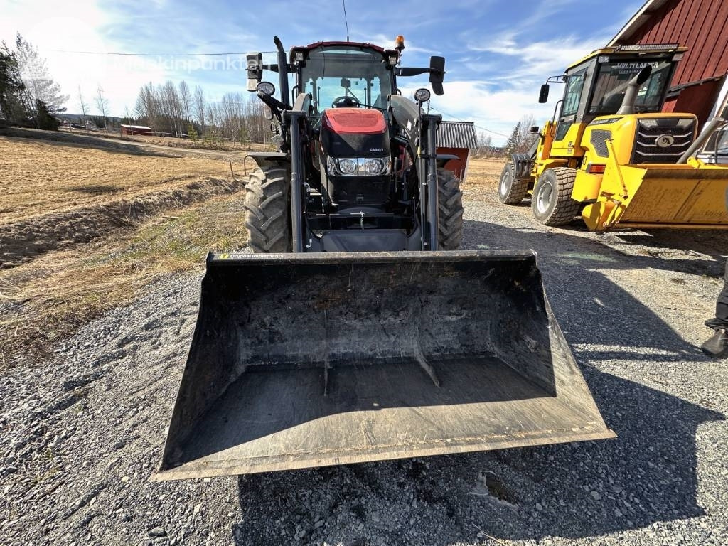 Case IH Farmall 110 C - Traktors: foto 5 Case IH Farmall 110 C - Traktors: foto 5