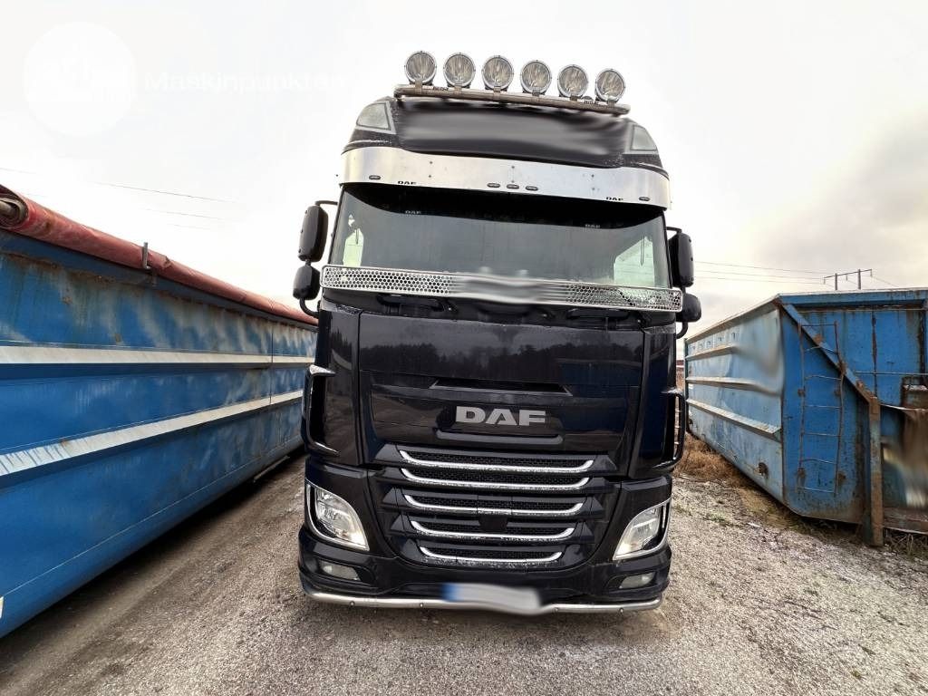 DAF XF 510 Z EKIPAGE - Autocisterna: foto 2 DAF XF 510 Z EKIPAGE - Autocisterna: foto 2