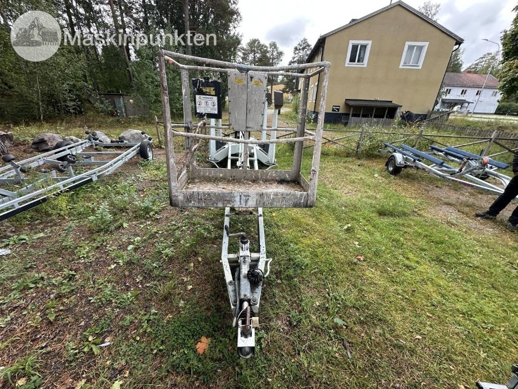 Dino 180 T - Paceļamais grozs ar dīsteli: foto 2 Dino 180 T - Paceļamais grozs ar dīsteli: foto 2