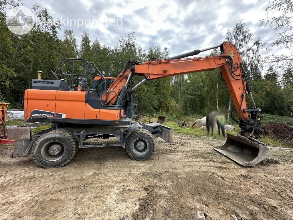 Doosan DX 170 W - Riteņu ekskavators: foto 4 Doosan DX 170 W - Riteņu ekskavators: foto 4