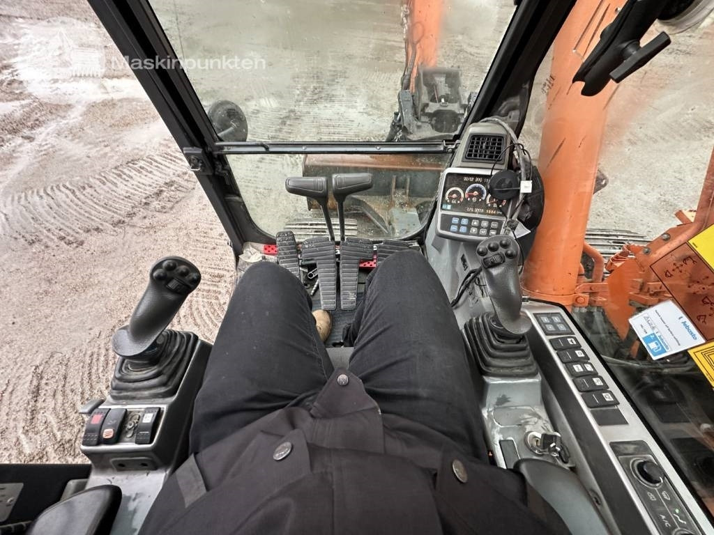 Kāpurķēžu ekskavators Doosan DX 235 LCR: foto 17