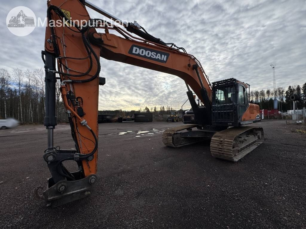 Doosan DX 300 LC - Kāpurķēžu ekskavators: foto 1 Doosan DX 300 LC - Kāpurķēžu ekskavators: foto 1