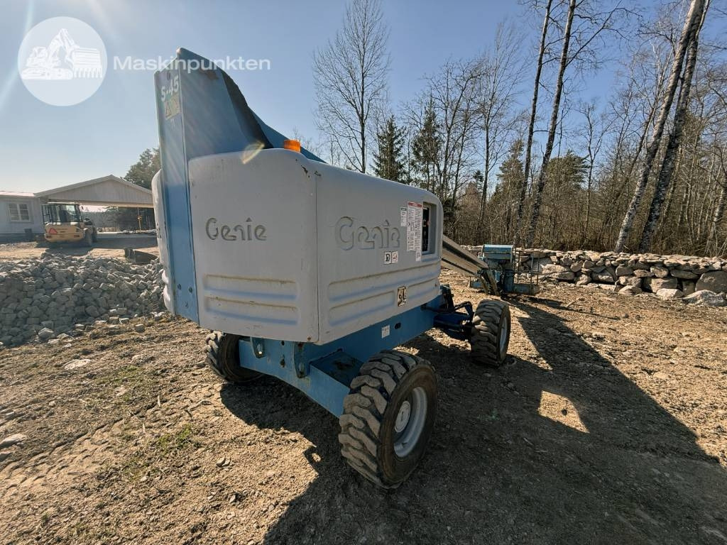 Genie S 45 - Teleskopiskais pacēlājs: foto 1 Genie S 45 - Teleskopiskais pacēlājs: foto 1