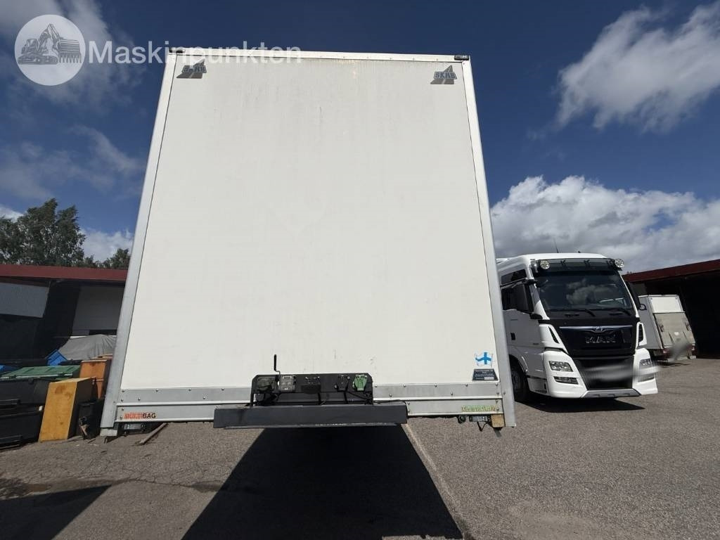 HFR SK 20 - Puspiekabe dzērienu pārvadāšanai: foto 2 HFR SK 20 - Puspiekabe dzērienu pārvadāšanai: foto 2