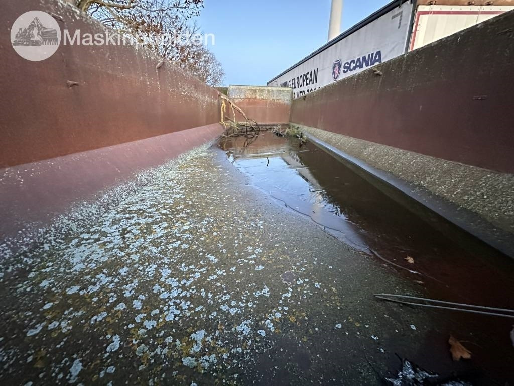 Piekabe pašizgāzējs Härryda STHFB 420 N Tipptrailer: foto 31