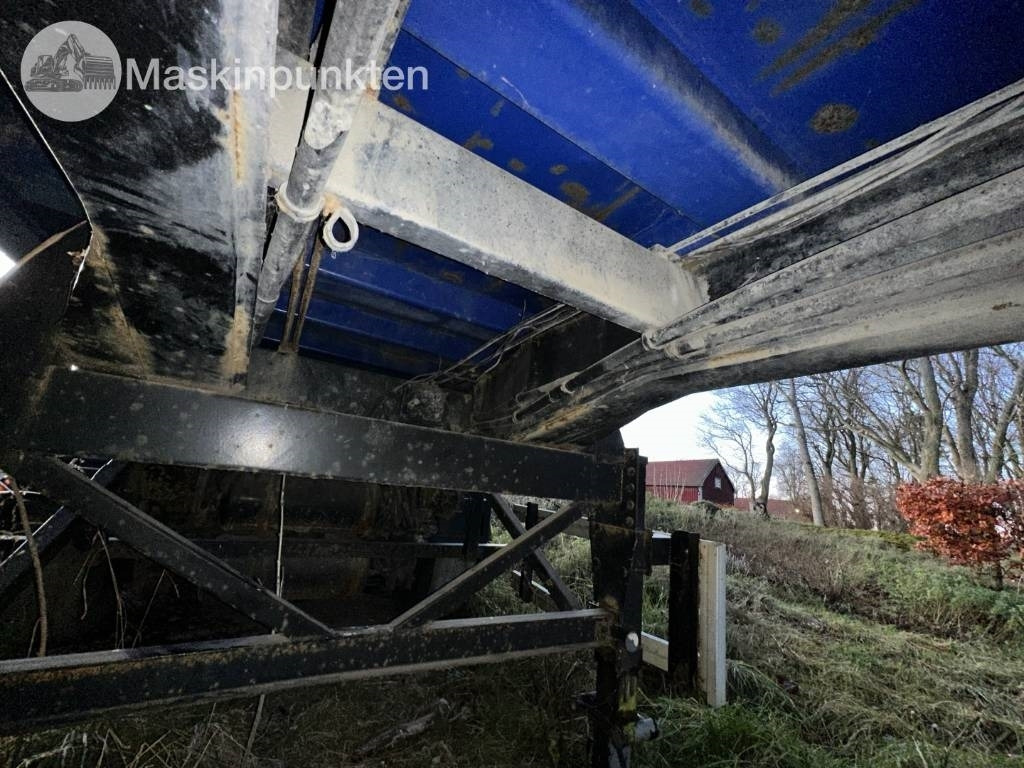 Piekabe pašizgāzējs Härryda STHFB 420 N Tipptrailer: foto 21