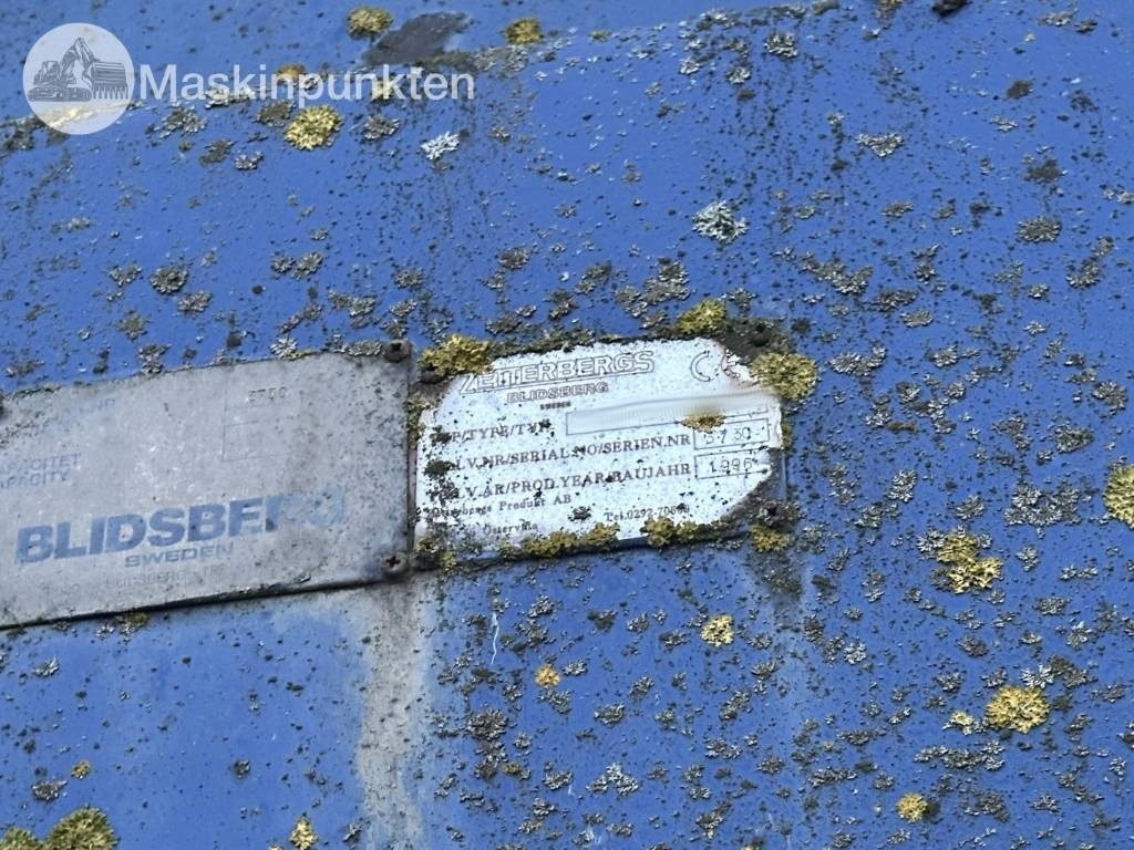 Piekabe pašizgāzējs Härryda STHFB 420 N Tipptrailer: foto 34